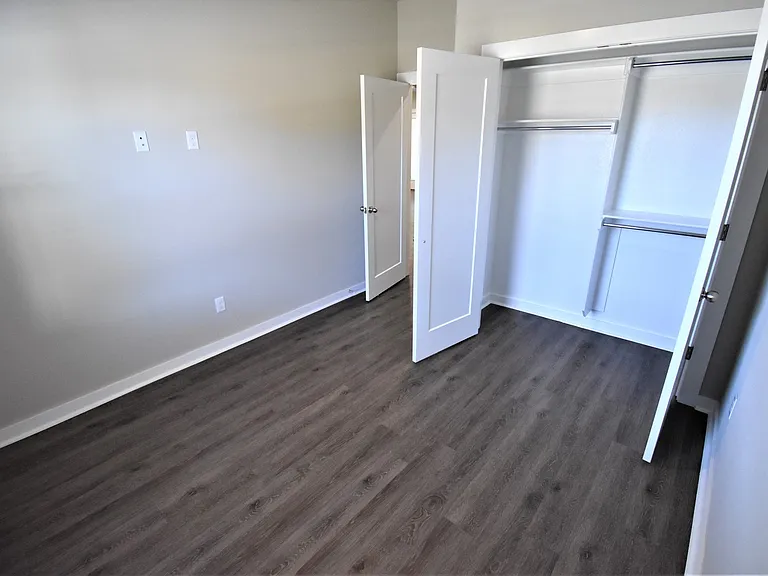 481 N Tacoma St — Photo 20