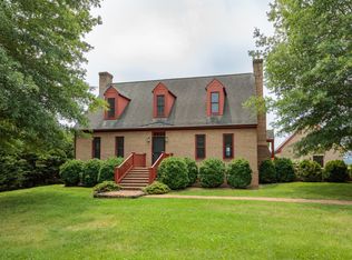 12 Meadow Heights Ln, Lexington, VA 24450