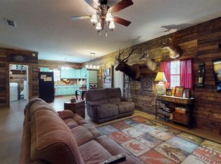 959 County Road 4114, De Kalb, TX 75559