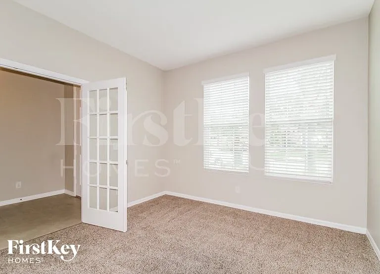 13830 Pickett Reserve Ct — Photo 5