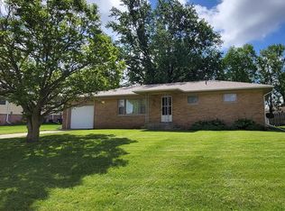 1672 Bluebird Dr, Galesburg, IL 61401
