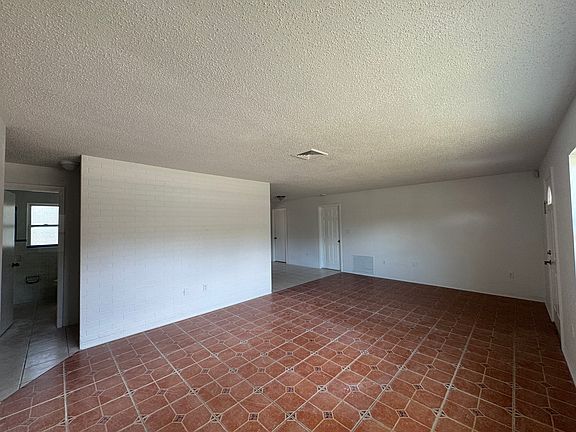 4th image of 5510 14th Ave S