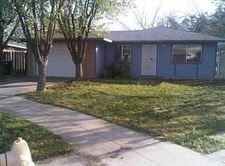 317 Washington Ct, Madera, CA 93638