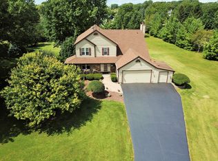 486 Kildare St, Gilberts, IL 60136