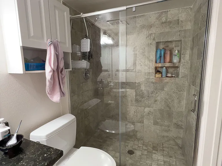 501 W 26th St #123 — Photo 5