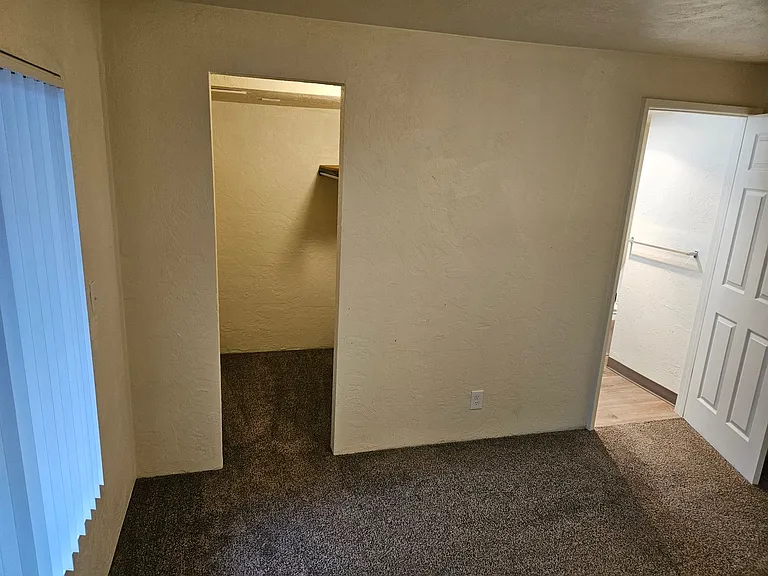 1240wa — Photo 18