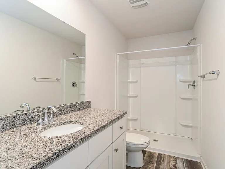 1211 Pine St #D — Photo 13