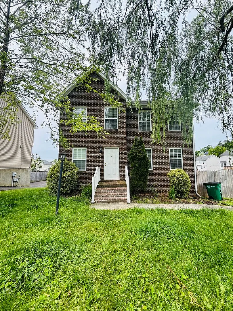 3 Bedroom 2.5 Bath House — Photo 1
