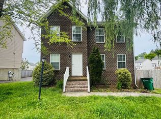 985 New Village Dr NW, Christiansburg, VA 24073