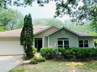 2441 Peach Ave, Fairfield, IA 52556