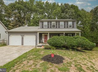 6833 Raccoon Ct, Waldorf, MD 20603