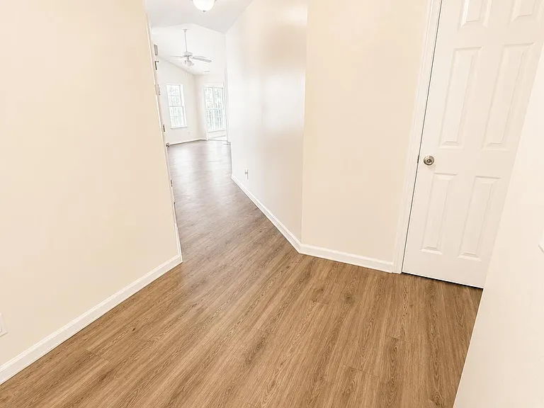 2235 Locksley Woods Dr #E — Photo 2