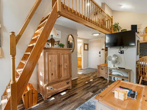 56856 Enterprise Dr #D3, Sunriver, OR 97707