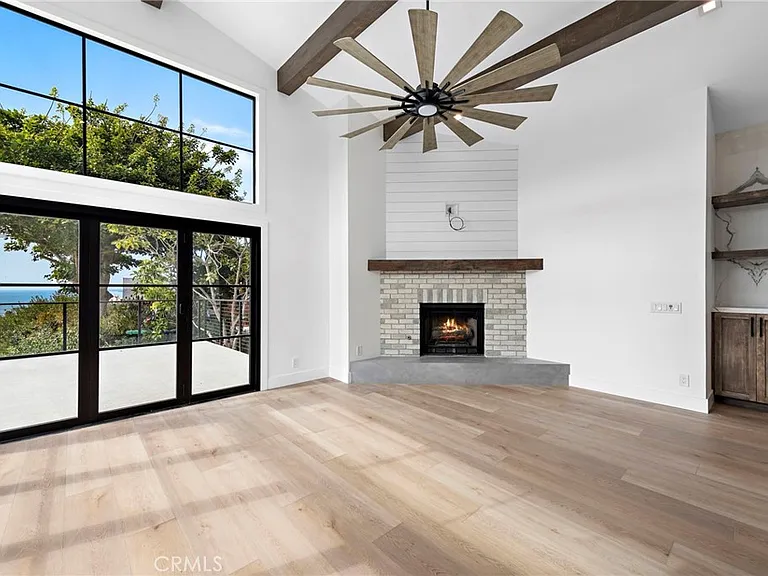 980 Meadowlark Ln — Photo 3