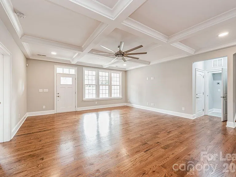6513 Rockwell Blvd — Photo 6