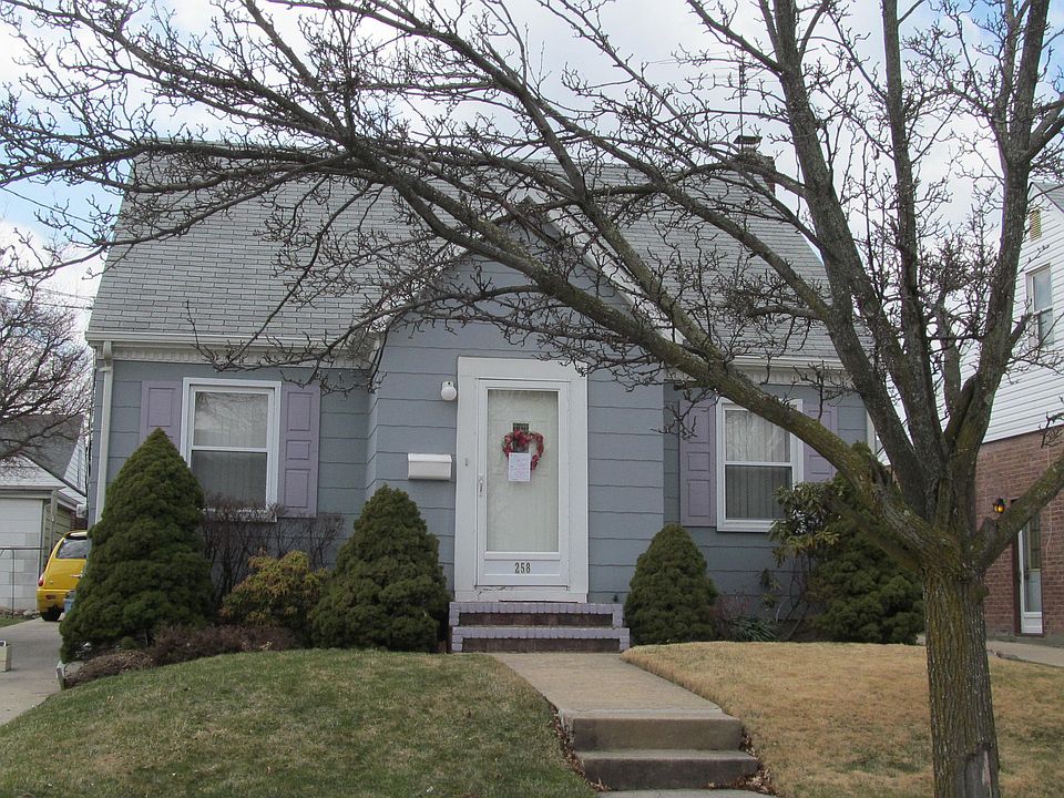 2nd image of 258 Jefferson St