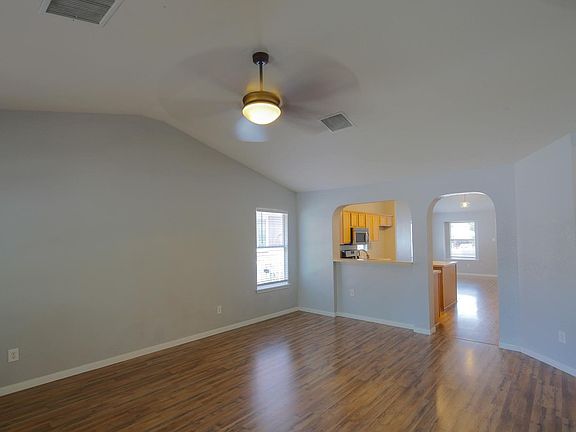 402 Caraway Kyle Texas - Living room