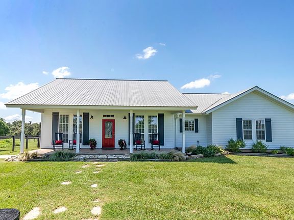 2nd image of 1040 County Road 350