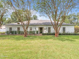 106 Riverview Rd, Lafayette, LA 70503