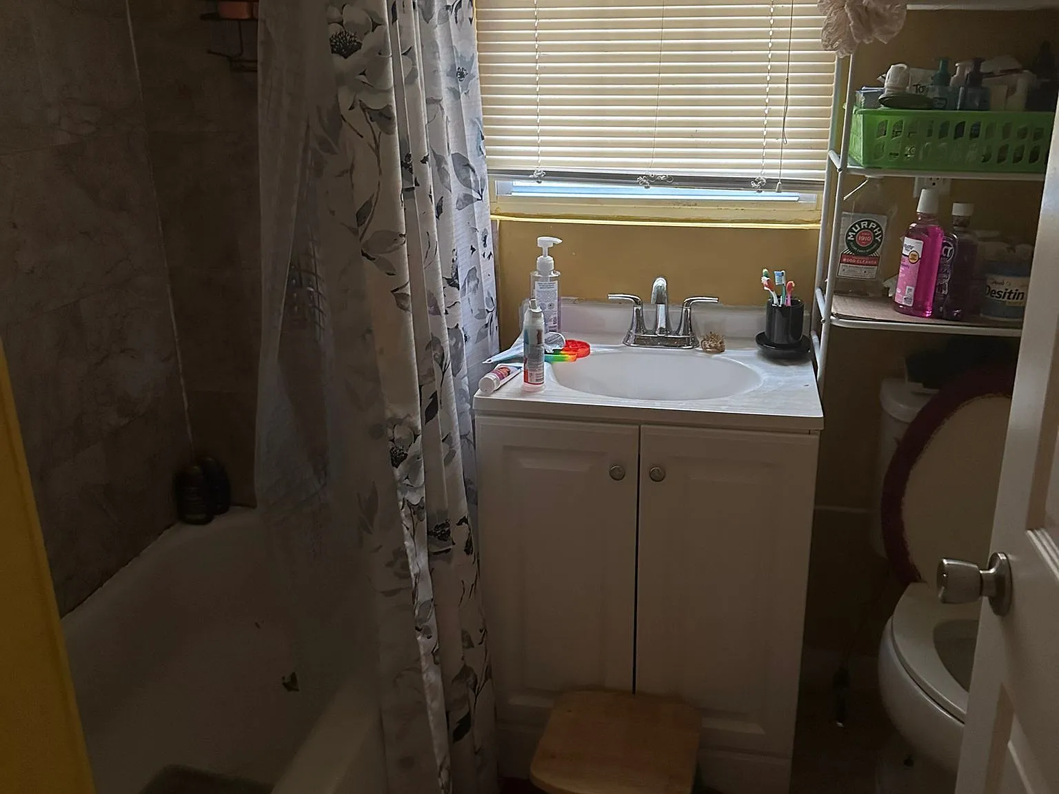 296 Woodside Ave - 2 — Photo 3