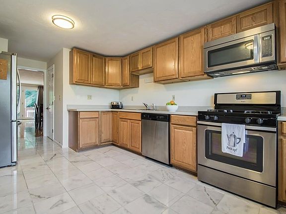 4th image of 131 Bellwood Cir #U