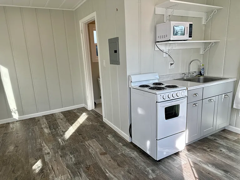 210 N K St #A — Photo 12