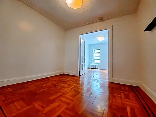 Rented by Compass | media 18