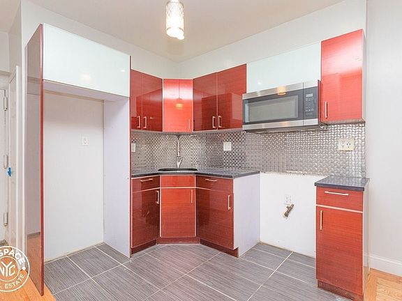 5th image of 1715 Caton Ave #4F