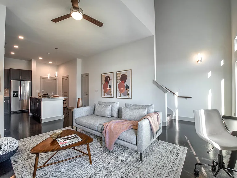 301 Flower Mound — Photo 15