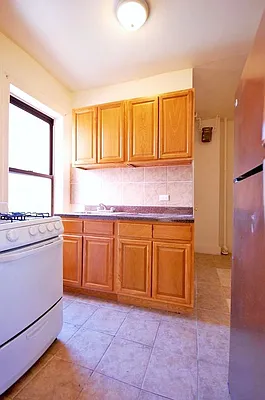 Rented by REAL New York | media 16