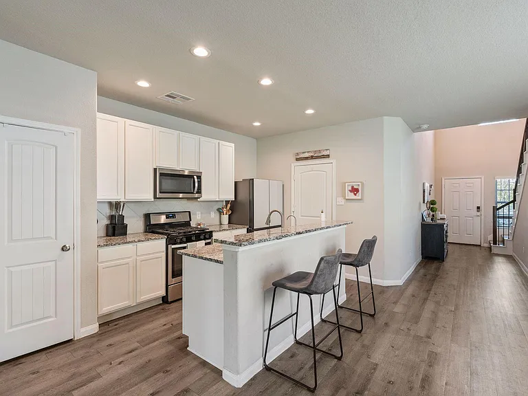 2221 Raider Dr — Photo 14