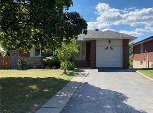 6 Tiffany Ct, Toronto, ON M4A 2G7