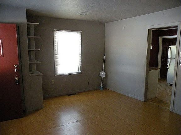 3rd image of 1853 Judy Cir SE