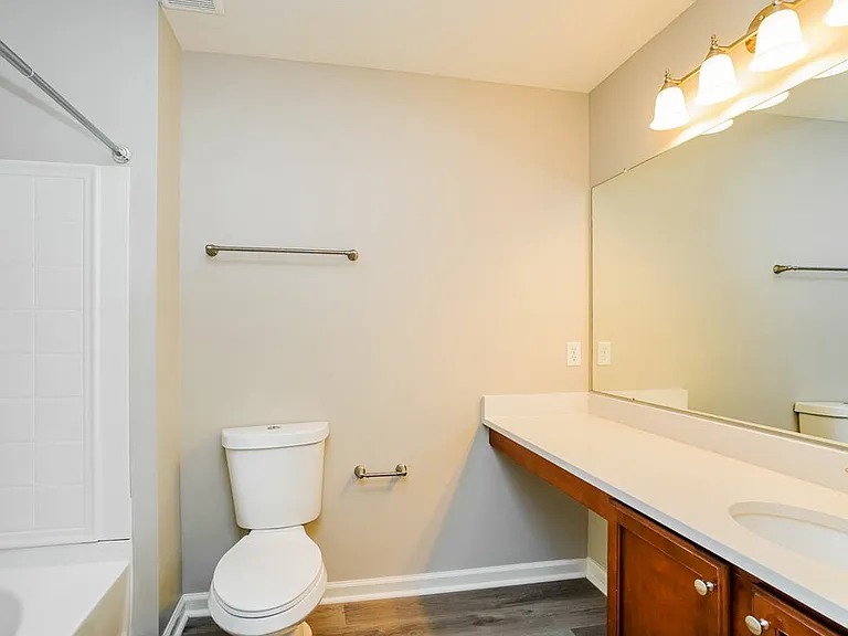 5333 Winchester Cathedral Dr — Photo 16
