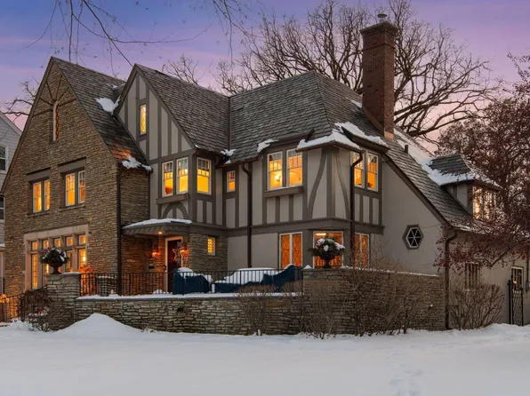 2116 W Lake Of The Isles Pkwy, Minneapolis, MN 55405