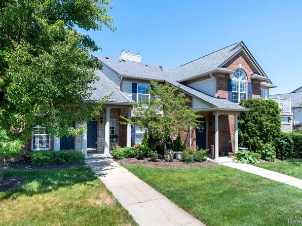 3570 Oakmonte Blvd #100, Rochester, MI 48306
