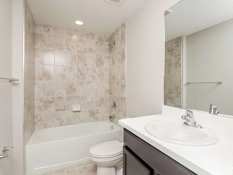 542 Sea Crest Ave SW — Photo 10
