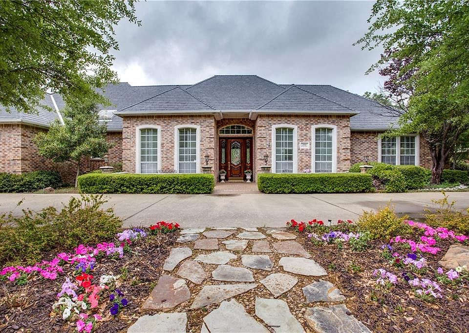 1st image of 2101 Winding Hollow Ln
