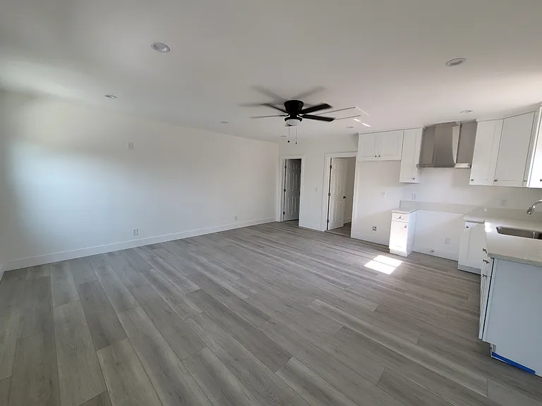 7363 Ysmael Villegas St — Photo 7