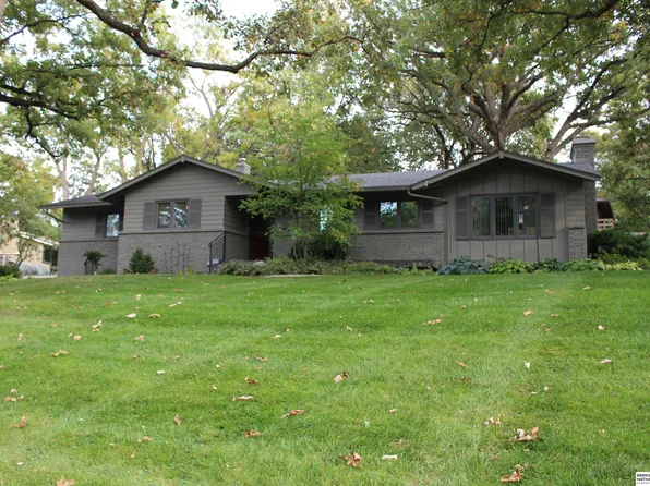 3423 S 102nd St, Omaha, NE 68124