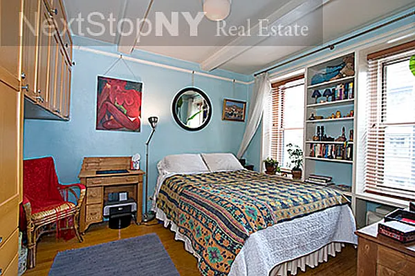 Sold by NextStopNY | media 4