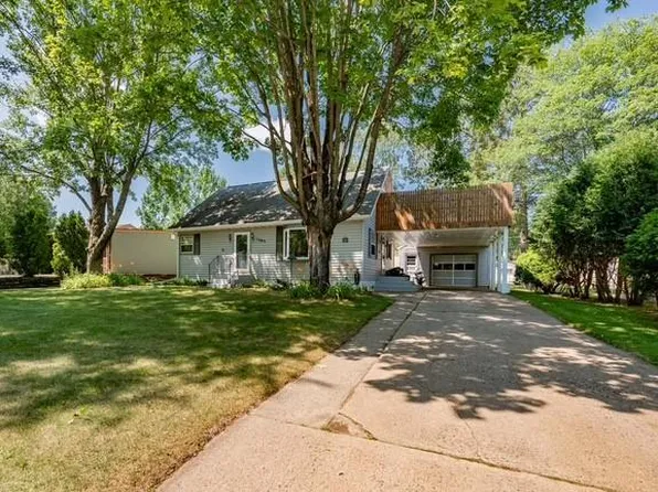 1403 SW 1st Ave, Grand Rapids, MN 55744