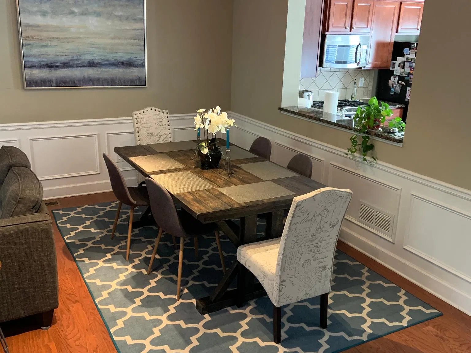 3 bed, 3.5 bath, 2256 sqft, $3,100 — Photo 4