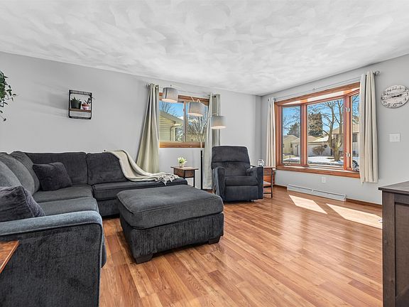 5th image of 1800 S Kasper Dr