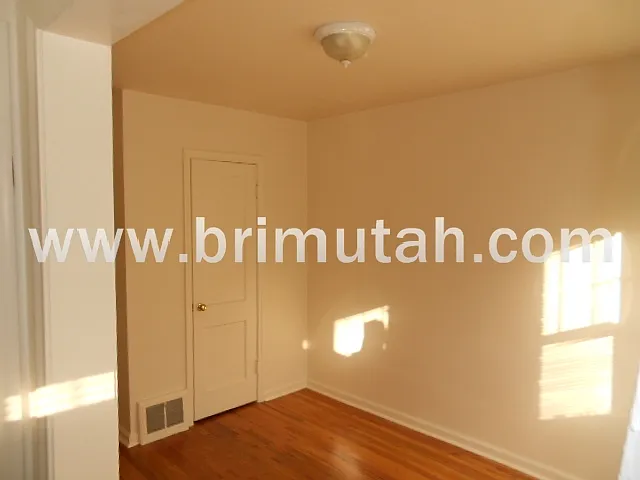 1191 S 1100 E — Photo 2