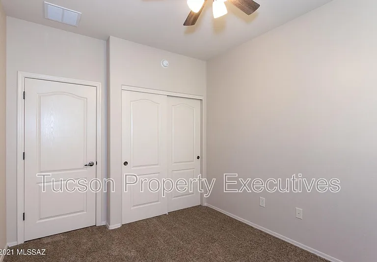 2442 E Emerald Moon Dr #1 — Photo 19