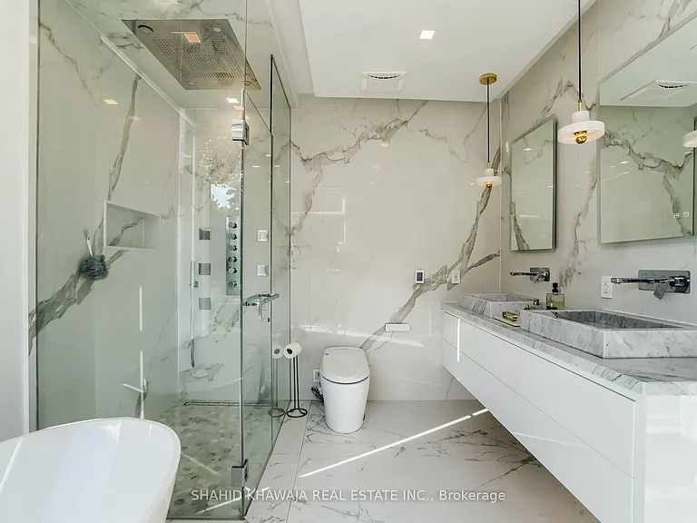 560 Shenandoah Dr — Photo 23