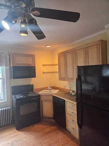 9 Nichols Ave Photo 1