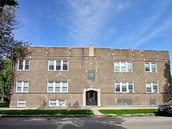2nd image of 6452 W Dickens Ave #2W