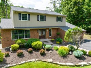 207 Swift Rd, Voorheesville, NY 12186